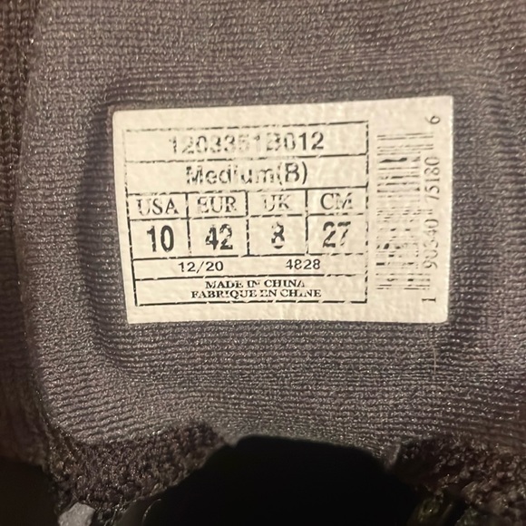 Brooks Levitate 4 Black Size 10 - Picture 10 of 10